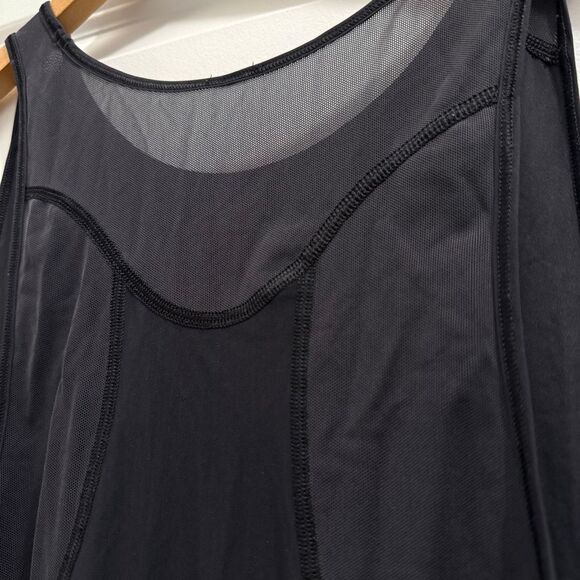 Lululemon Sculpt Tank Top Solid Black Sleeveless 8 Mesh Lycra UPF 50 - Picture 4 of 4